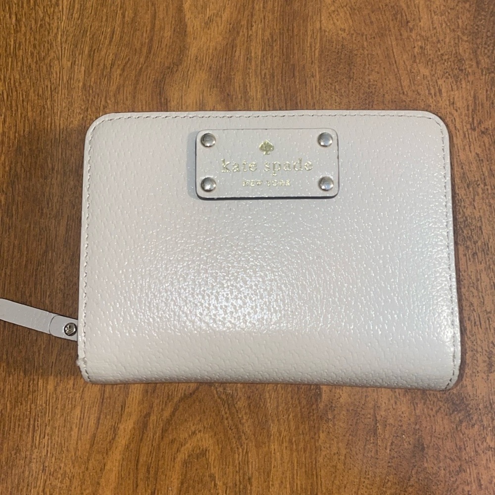 kate spade white compact zip wallet